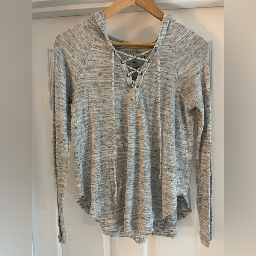 AMERICAN EAGLE SMALL HOODIE TIE FRONT